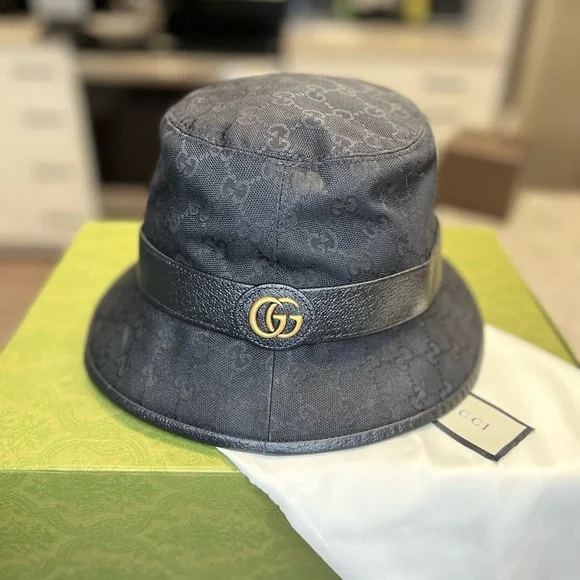 Gucci monogram bucket hat hotsell